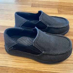 Crocs Santa Cruz slip-ons toddler size 10